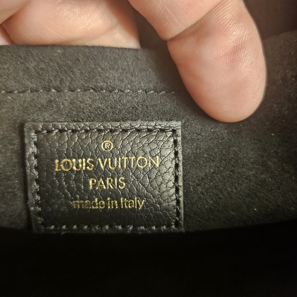 Louis Vuitton Monogram Empreinte Pochette Félicie – Black - Picture 4 of 6